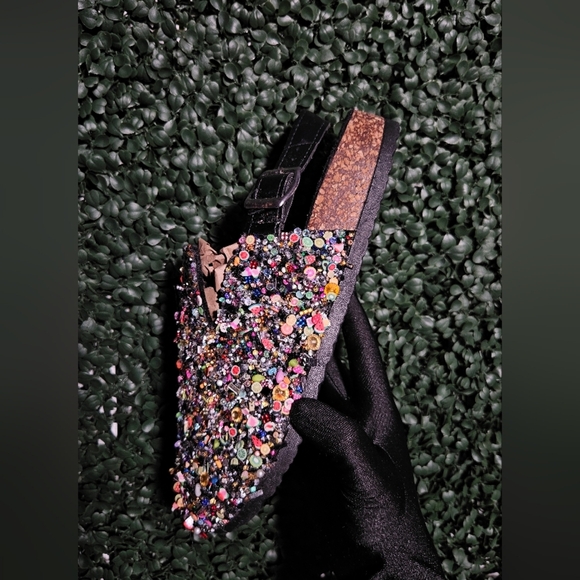 Colorful Beaded "JUNK" or "EVERYTHING" Shoes - Picture 5 of 12